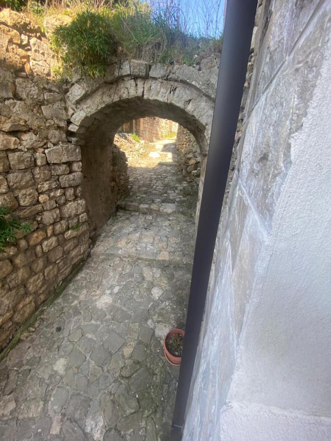 Apartments Gusar Ulcinj Exterior photo