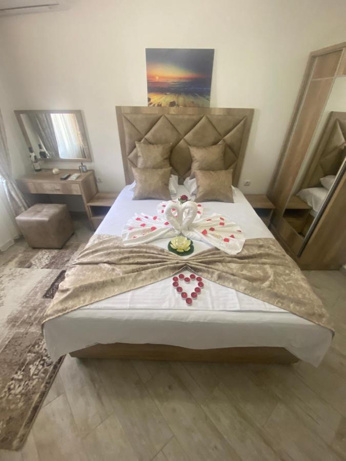 Apartments Gusar Ulcinj Exterior photo
