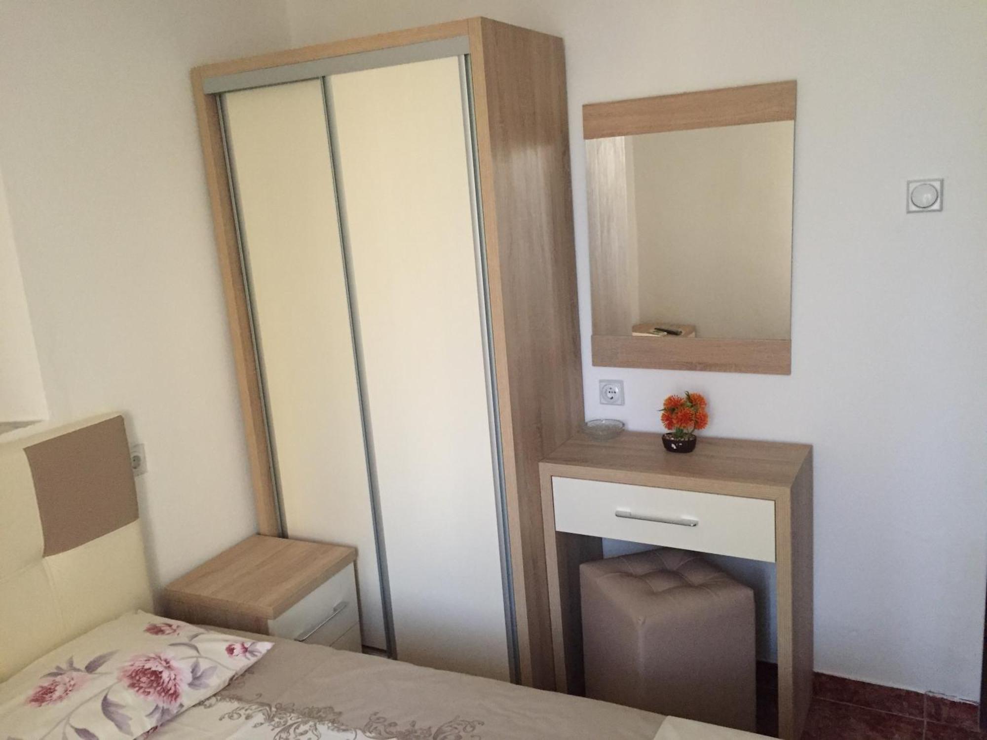 Apartments Gusar Ulcinj Exterior photo