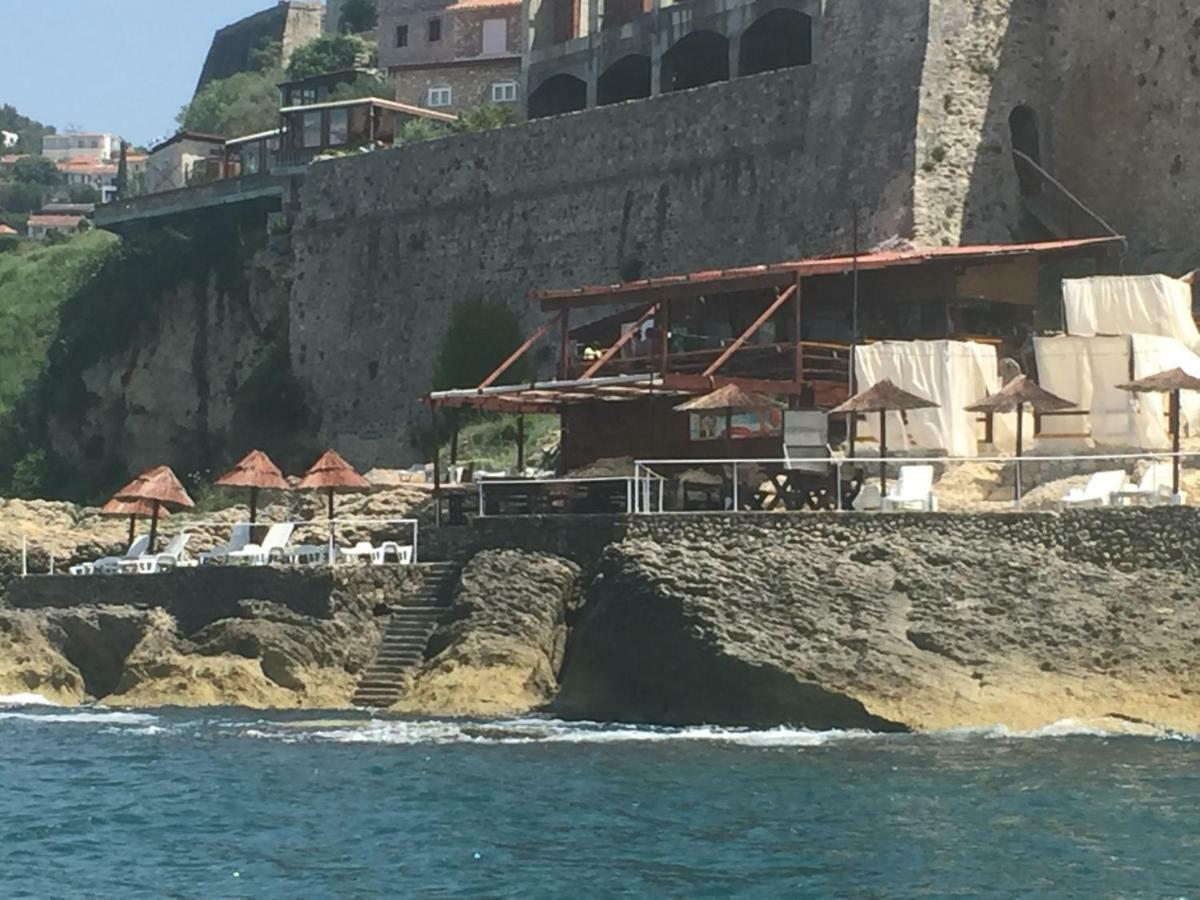 Apartments Gusar Ulcinj Exterior photo